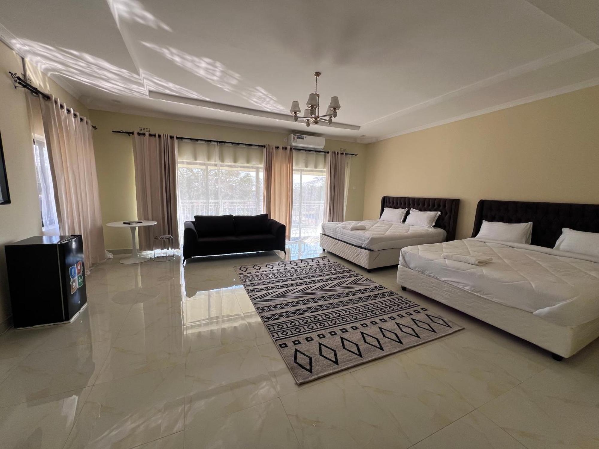 Kasbek Lodge And Tours Lusaka Esterno foto